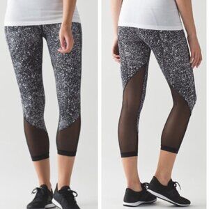 Lululemon Pace Rival Crop Marathon Splatter White Black / Black size 8 W6ABMS
